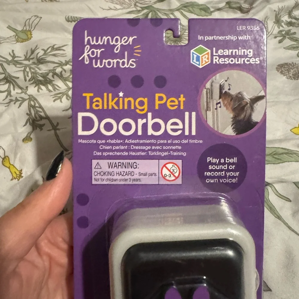 Talking Pet Doorbell with Purple Paw Print